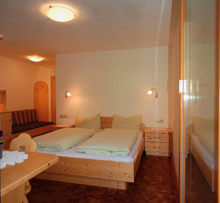 Pension Wiesenhof Campo di Trens Esterno foto